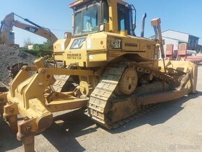 CAT D6 - 5