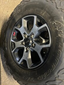 Bf Goodrich All terrain 255/75 r17 Jeep Wrangler - 5