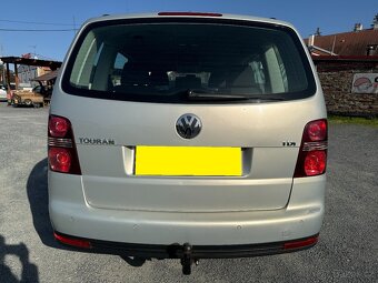 Volkswagen Touran 1.9 TDI DSG 77 kW BEZ KOROZE SERVISKA - 5