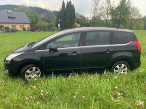 Peugeot 5008 1,6 HDI 82 KW r.v. 2011 7 míst . - 5