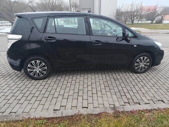 Toyota Verso 1.8 VVTi Executive 7 mist - 5