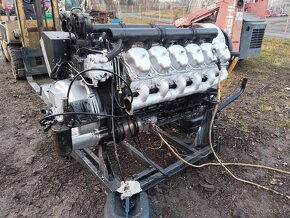 Motor Tatra 815 (12-ti válec) - 5