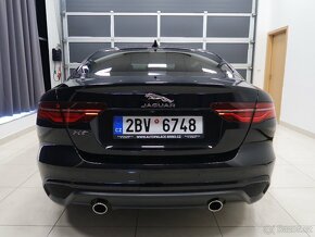 Benzínový Jaguar XE 2,0T  P250 S - 5