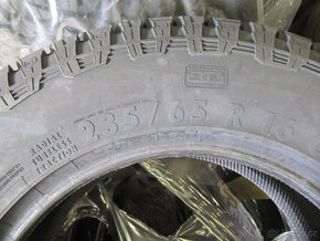 Pneu 235/65 R16C - 5