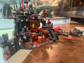 LEGO NEXO KNIGHTS JESTROVO  SOPEČNÉ DOUPĚ - 5