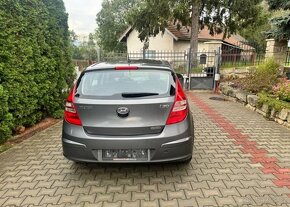 Hyundai i30 1,6 CW CRDi klima sada kol nafta - 5