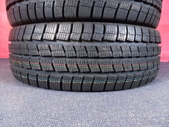 Prodám zimní pneu 215/65 R16 C 109/107 R Point-S - 5