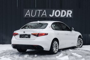 Alfa Romeo Giulia 2.0T 206 kW Veloce Q4, ČR, Kamera, Keyless - 5