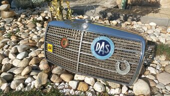 Maska Mercedes 70 léta W114 , W 115 - 5