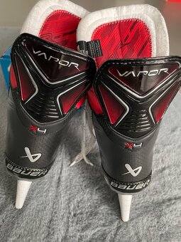 Bauer Vapor X4 Senior (S23), Vel. 42,5 (7,5), FIT 2 - 5