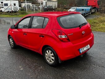 Hyundai i20 1.2i, r.2011, původ ČR, 93k km, klima - 5