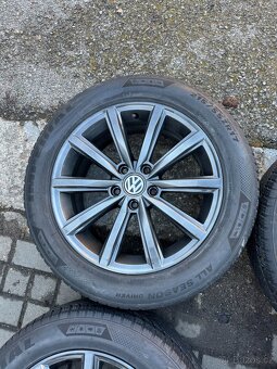 ORIGINÁL Alu Volkswagen London R17, 5x112 - TOP STAV - 5