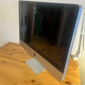 iMac 21", i3 , 8 GB RAM, ATI 4670, SSD, Monterey - 5