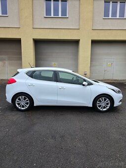 Kia ceed 2 1.6 crdi - 5