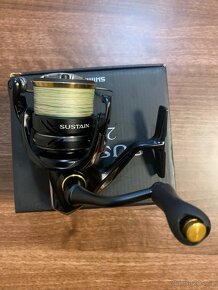 Přívlačový naviják Shimano Sustain 2500 - 5