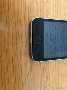 Apple iPhone SE (2016) 64 GB - 5