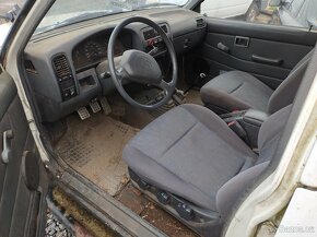 Nissan Navara 2,5D 59kW 1996 4x4 JEZDI, DILY nebo cely - 5