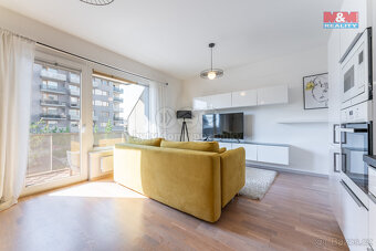 Pronájem bytu 1+kk, 38 m², Praha, ul. Laponská - 5