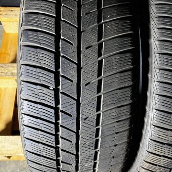 Zimní pneu 235/45 R18 98V Barum 5mm - 5