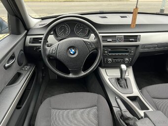 BMW E90 325i, rok 2007, 160 kW Najeto: 197 000 km. - 5