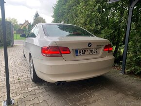 Bmw E92 325 ix - 3.0 ben. 6 válec, ČR,150 km nez. topeni - 5