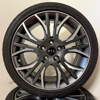 KIA CEED II 2 5x114,3 R18 ET55+LETNÍ 225/40R18 6mm - 5