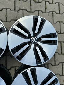 Alu VW E-Passat 5x112r17 7J ET 40 - 5