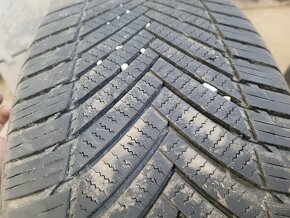 Prodám 2 zimni/celoroční pneu 215/45 R16 - 5