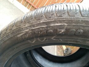 Prodám 2 pěkné letní gumy Michelin 295/40 R20 - 5