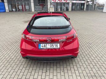 HONDA CIVIC 8G 2.2CDTI 103kw R.V.2007 najeto270xxxkm - 5