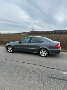 Mercedes Benz W211 - 5