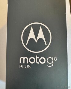 Motorola G8 Plus 64gb Ram 4gb s kabelem - 5