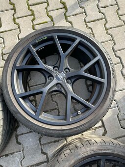 Originální 19" kola AUDI RS3 8Y - Pirelli P Zero - 5