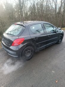 Peugeot 207   1,6hdi  66 kw - 5