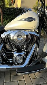 Harley - Davidson, bílý Softail Heritage - 5