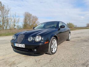 Jaguar S-type R Supercharged - 5