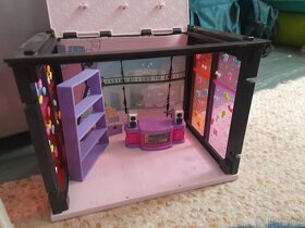 Domečky Hasbro+panenky a Matell panenka Rainbow - 5