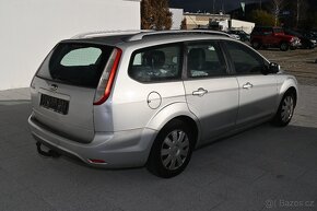 Ford Focus 1.6i 16V  74KW Style+ 5/2010 - 5