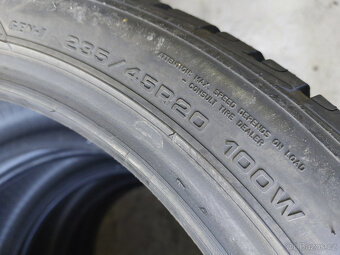 235/45 R20 100W Goodyear UG Performance GEN-1 zimní 4ks - 5