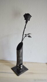 Kovaná váza - 5