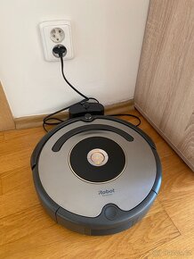 Robotický vysavač iRobot Roomba 616 - 5