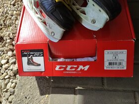 Brusle juniorské CCM Jetspeed 270 - 5