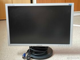 LCD monitor 22" Samsung SyncMaster 2223nw - 5