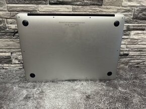 MacBook Air 13" 2011 i5 / 4GB / 128GB - 5