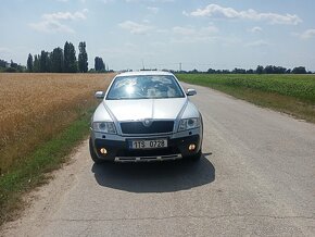 Škoda Octavia Scout 2.0 TDI 4x4 - 5