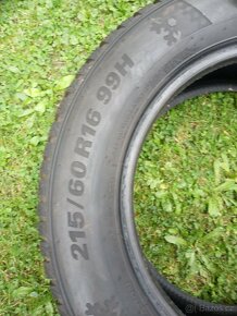 Prodám zimní pneu Kumho 215/60 R16 - 5