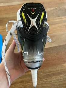 Brusle Bauer Vapor 3X Youth 11,5 - 5