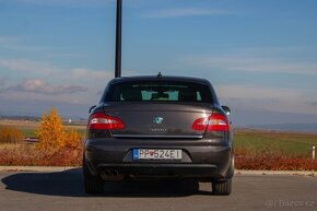 Škoda Superb 1.8 TSI Elegance DSG - 5