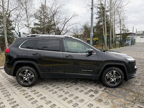 Jeep cherokee 2016 2.2D 147kw 1.majitel top výbava - 5