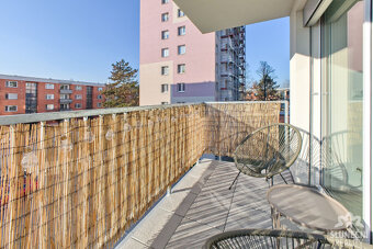 Pronájem bytu 2+kk, 49 m², s balkónem a parkovacím stáním, O - 5